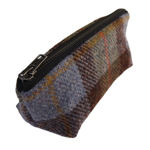 Harris Tweed Schminktasche aus MacLeod Tartan mit wasserabweisendem Innenfutter