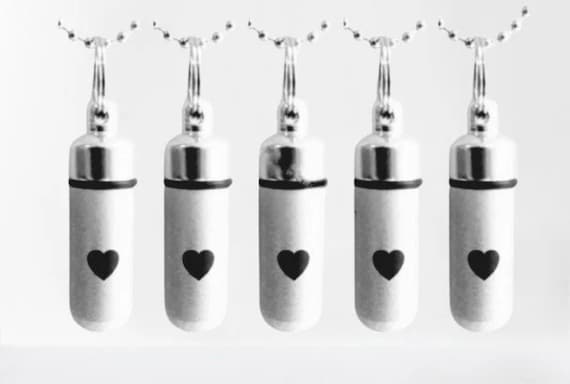 Family Set of FIVE Brushed Silver CREMATION URN Necklaces with Simple Engraved Heart - Includes 5 Velvet Pouches, 5 Ball-Chains & Fill Kit