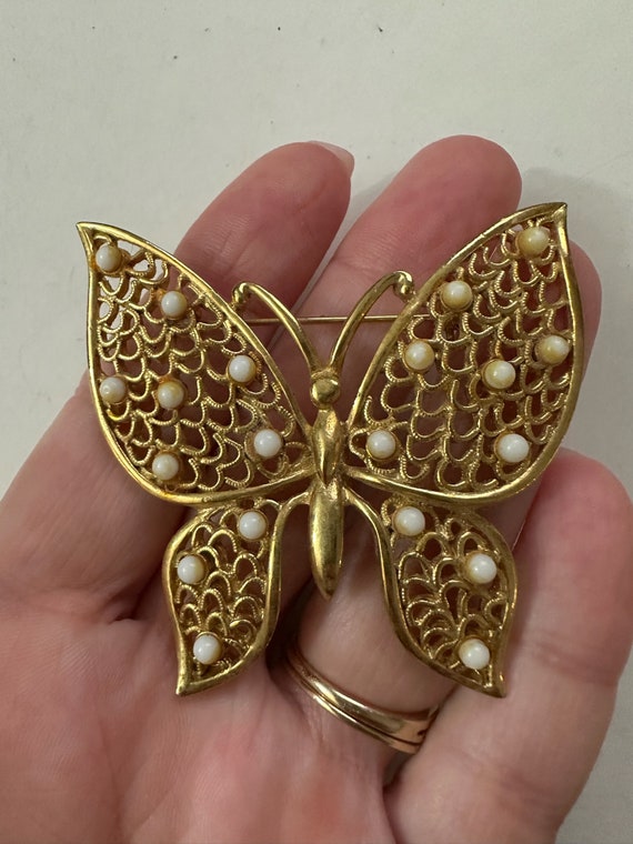Vintage 60s or 70s Large Goldtone Butterfly Brooc… - image 4