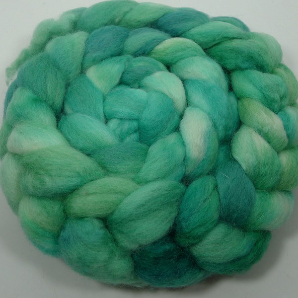 Gradient-Dyed 75/25 BFL/Silk Roving 4oz  (SKU 216)