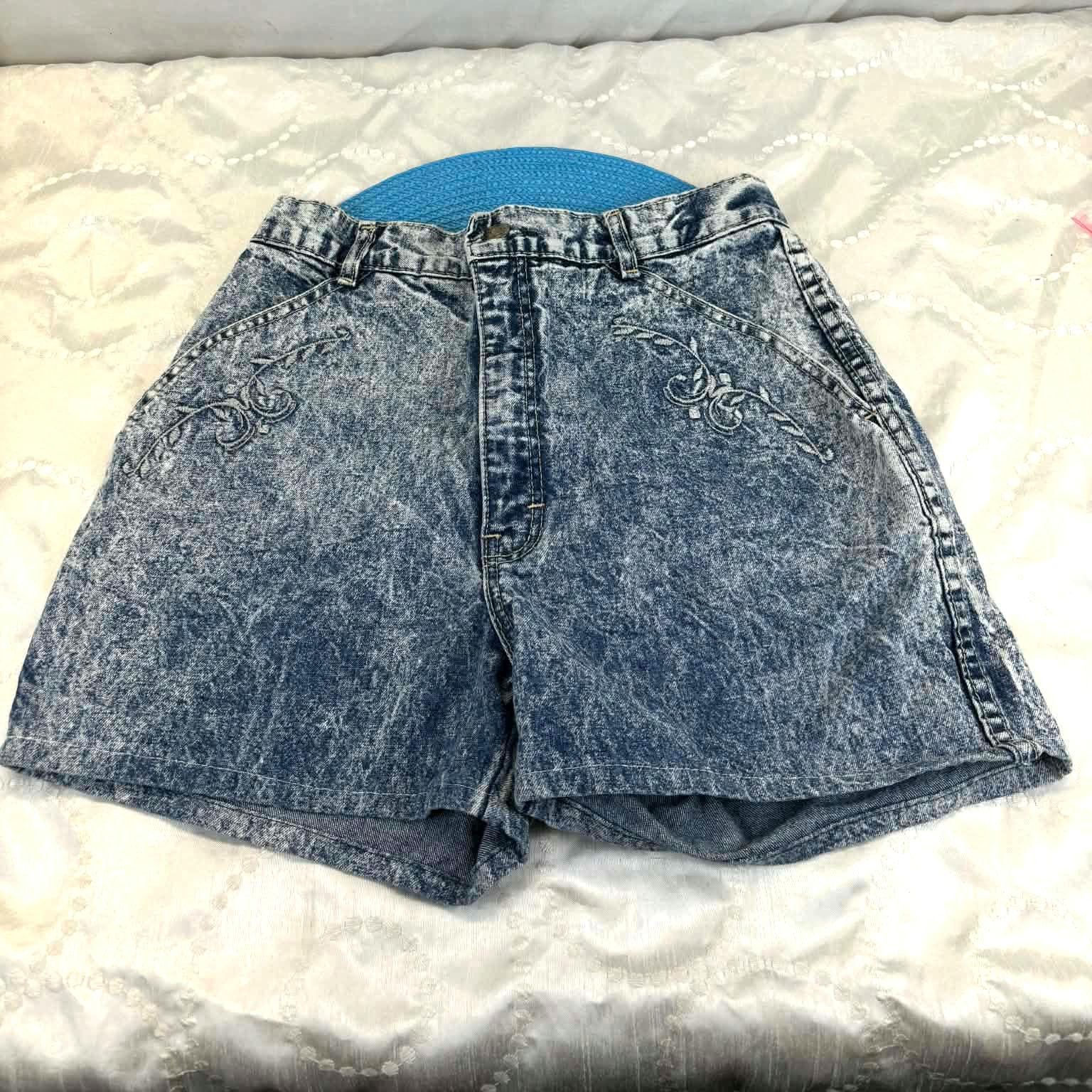 Vintage 80s XS Acid Wash High-waisted Denim Shorts – NILS Original