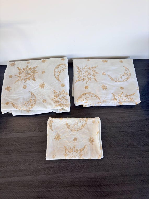 Galaxie Bettwäsche-Set Für Kinder – Mit Sonne, Mond & Sternen, Spannbettlaken Bis 35 Cm Matratzentiefe, 100% Polyester