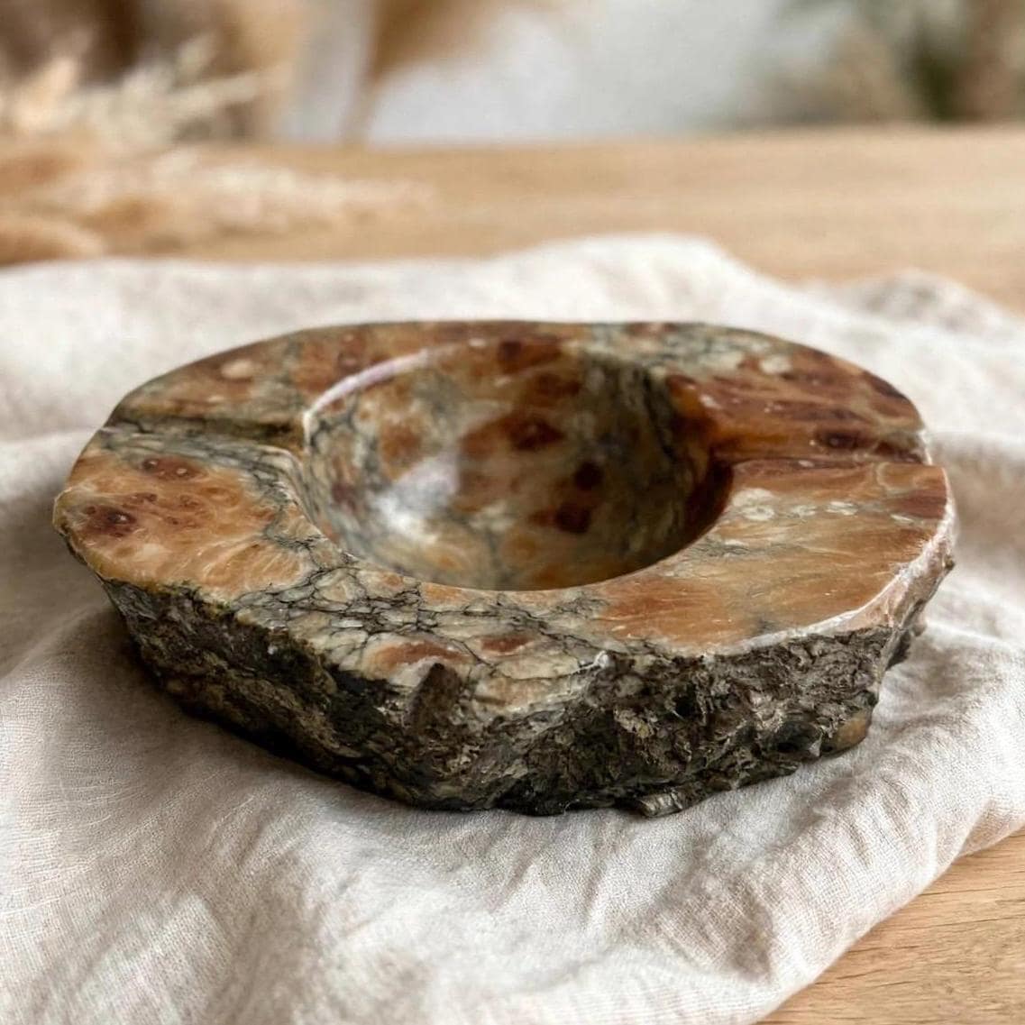 Vintage Ashtray in Genuine Carved Onyx, Retro 70s Decoration