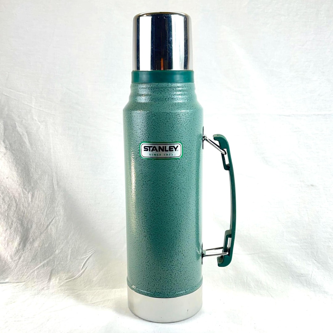 Stanley Classic Green Thermos Vacuum Bottle With Handle and Cup