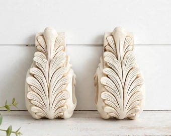 Pair of Vintage White Ceramic Curtain Rod Holders, Ornate Baroque Wall Brackets, Decorative Drapery Hardware Home Décor