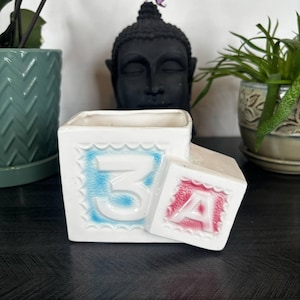 Maceta de cerámica vintage Relpo con bloques de letras y números de Japón: regalo para baby shower, decoración infantil, juguete retro, cubo con letras, coleccionable MCM