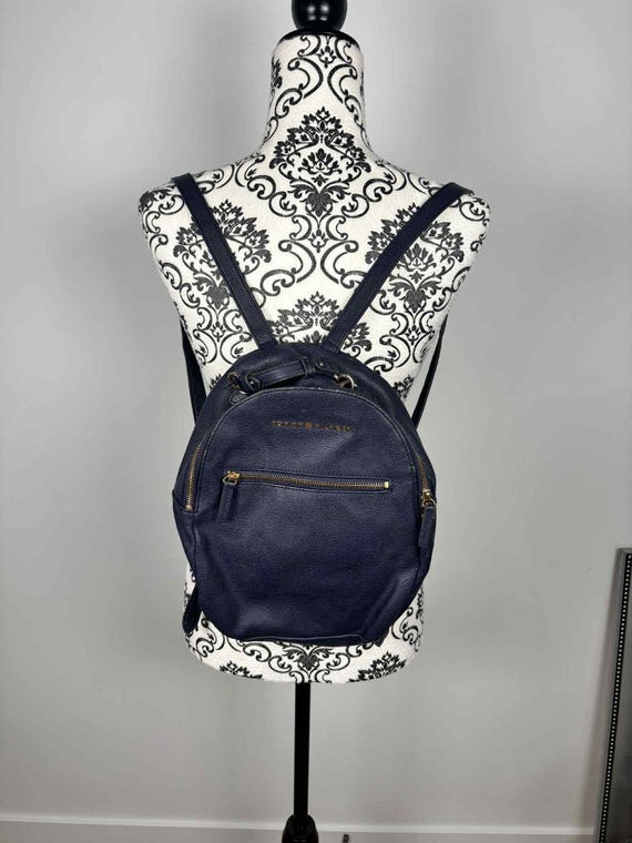 Vintage Tommy Hilfiger Navy Faux Leather Backpack With Gold  display picture 1