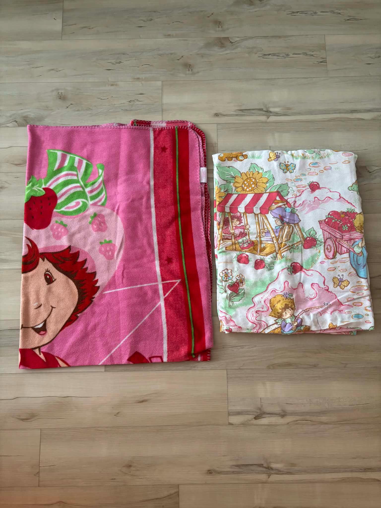 230324 Vintage drap plat enfant Astérix 108*152cm ancien (no