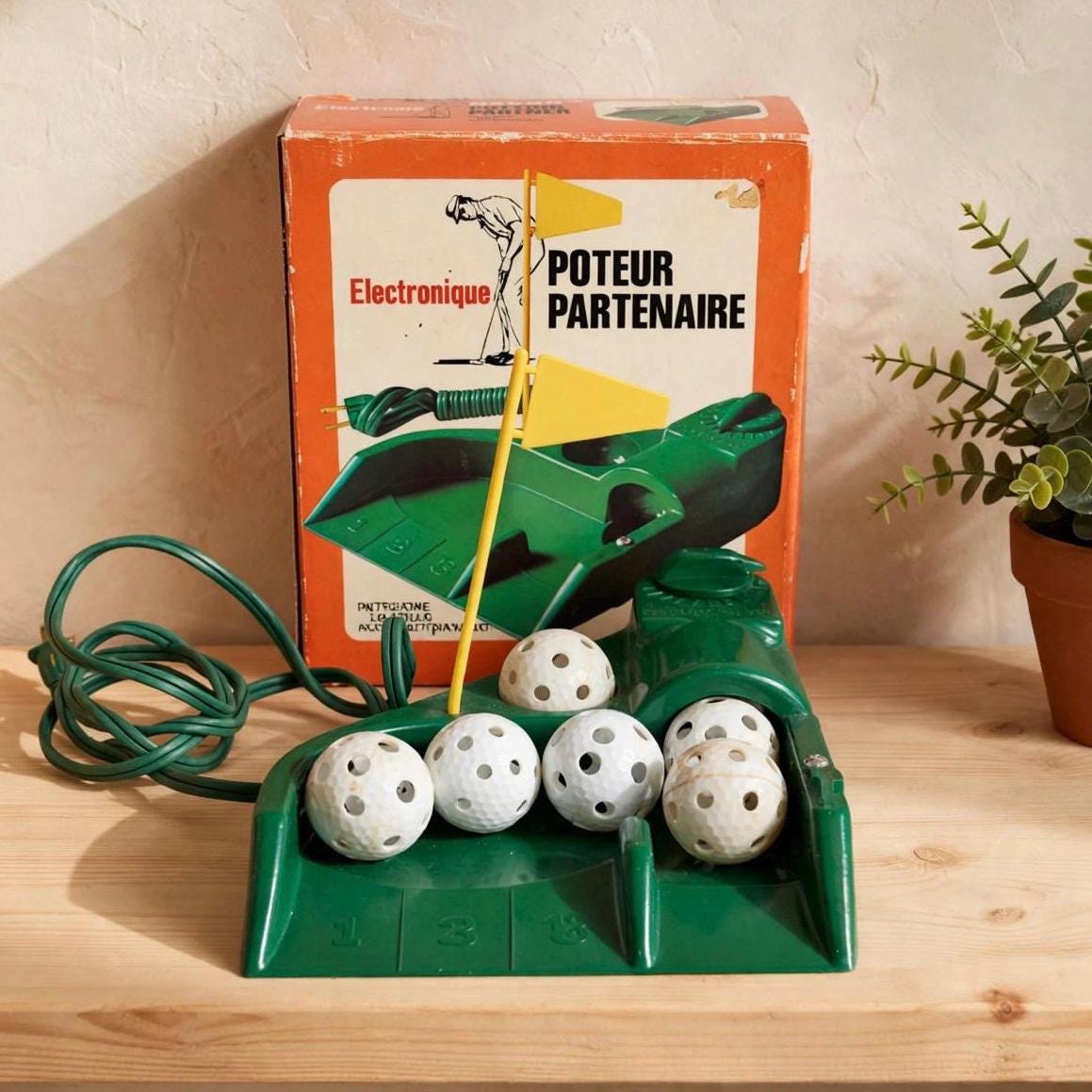 Vintage 1970s Electronic Putting Partner by JEF Mfg Co – Automatic