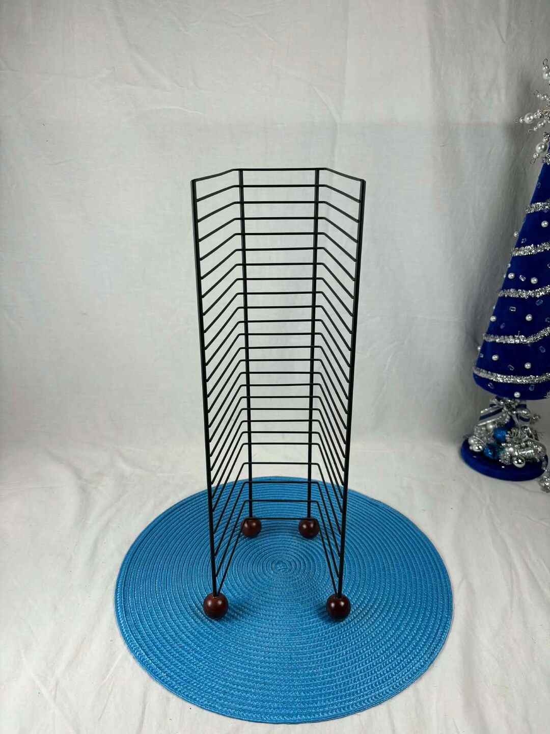 Vintage 24-disc Black Metal CD/DVD Rack With Wooden Legs, Sturdy Retro ...