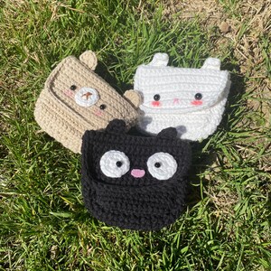 Cartera de crochet hecha a mano, pequeño y adorable monedero para artículos esenciales diarios, diseño de animales hecho a mano (conejito, gato y oso), funda de identificación tejida.