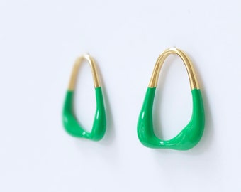 Boucles d'oreilles « émail vert » plaquées ou PVD 18 carats