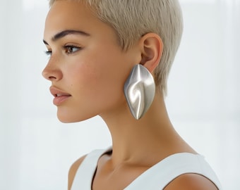 Boucles géantes "Pierres" – Bijoux asymétriques Dorés, Création Unique en Or, Boucles D'oreilles uniques pour Femme • bioplastique