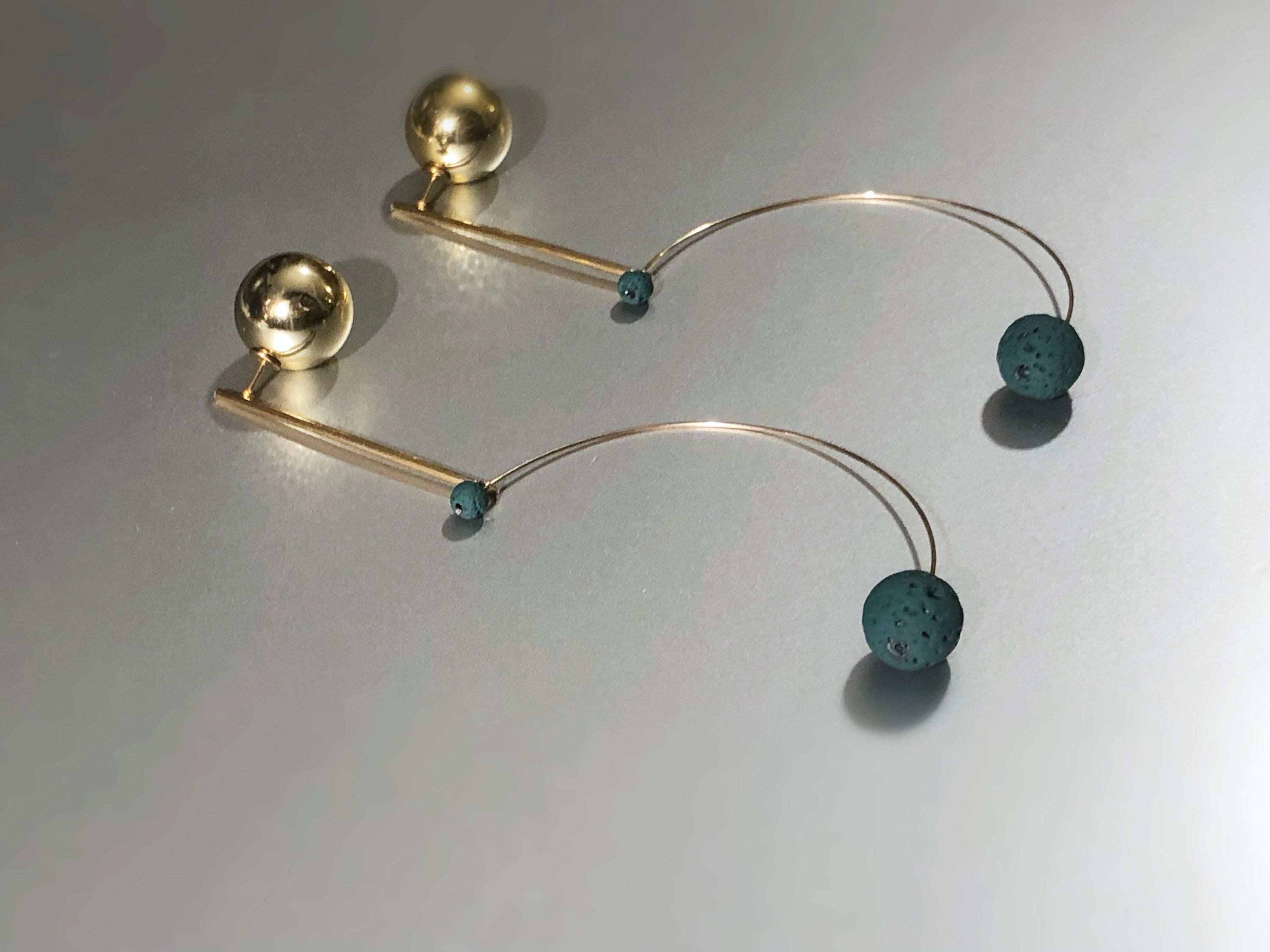 Boucles d'oreilles «equilibrio» Pierre de Lave verte et la tige plaquée o 18k