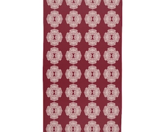 Toalla de baño con estampado de mandala burdeos – Elegante diseño floral de cuadrícula estilo boho