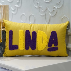 Coussin Personnalisé Punch Needle | Coussin Nom pour Chambre Bébé | Initiales Filles, Cadeau Noël Amis et Famille
