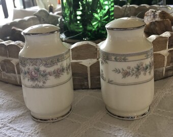 Noritake Bone China Shenandoah Salt and Pepper Shakers