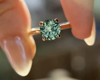 14k Rose Gold Engagement Handmade 2 CT Green Moissanite Solitaire Ring