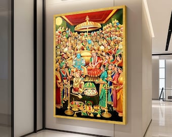 Pode incluir: Uma pintura grande e emoldurada que retrata uma cena vibrante com numerosas figuras em trajes tradicionais. A obra de arte apresenta uma figura central sentada, rodeada por uma multidão, com cores ricas e detalhes intrincados. A pintura é exibida em uma parede em um espaço bem iluminado.