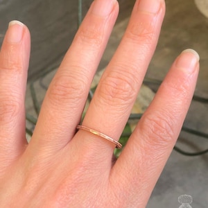 Handgemachter reiner Kupferring, Minimalistischer rustikaler Ring aus 100% Kupfer, therapeutisch, Heilung, Gelenkschmerzen, Arthritis, entzündungshemmend | Benutzerdefinierte Größe