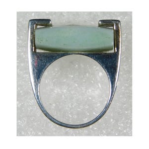 Artisan STERLING Green Stone Handmade RING Size 7.25