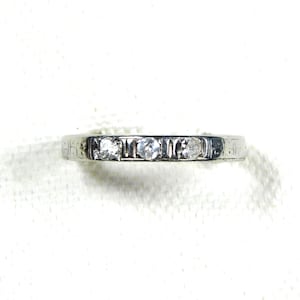 18K W GOLD DIAMONDS, Faceted STONE Ring Size 8.0, Estate