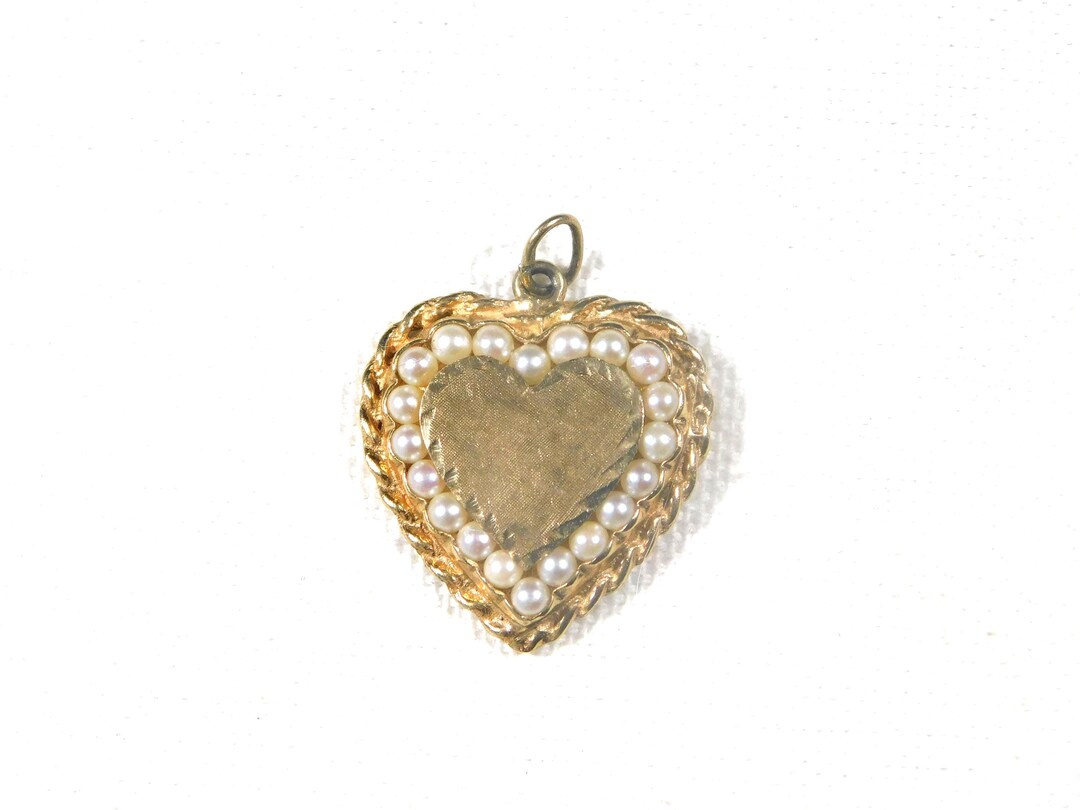 14K Yellow GOLD Little Pearls Vintage
