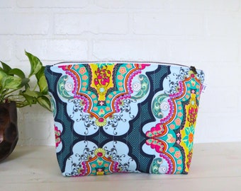 Jumbo Quilted Floral Cosmetic Bag Boho Bright Zipper Makeup Pouch Extra Large Crochet Project Case Travel Toiletry Purse Brit Boutique: XXL