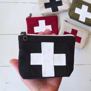 Mini trousse de premiers soins Croix-Rouge - Petite trousse médicale d'urgence avec écusson croix suisse - Sac à fermeture éclair - Cadeau d'accessoire de voyage pour maison d'hôtes