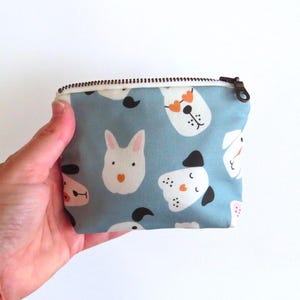 Mini bolsa con cremallera para cachorros • Bonita bolsita con cremallera • Idea de regalo para rellenar medias navideñas para niños • Pequeño tarjetero para biblioteca • Organizador de mochilas