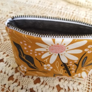 Daisy Flower Zip Bag Tiny Credit Card Wallet Mustard Coin Purse Pink Small Medicine Pouch Essential Oil Zipper Case Floral Sunshine: Mini image 5