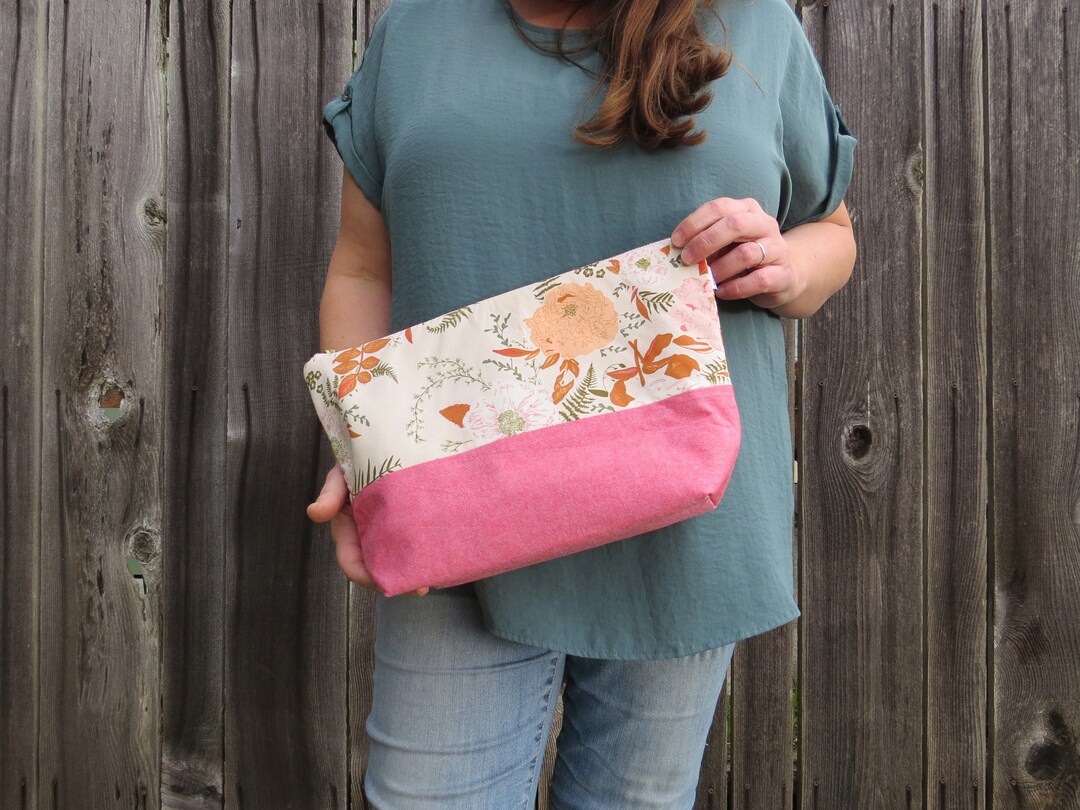 Cosmetic Bag XXL Foraged Garland Jumbo Makeup Bag, Travel Bag, Zipper