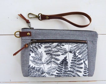 Compact Zipper Pouch Clutch - Versatile Everyday Purse and Cosmetic Bag in Genuine Leather