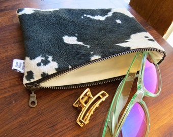 Cowhide Makeup Pouch Western Animal Print Zip Bag Black Holstein Western Zipper Toiletry Clutch Gift for Bridesmaid Wedding Faux Cow Print