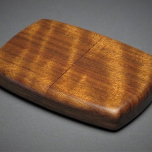Cartera de madera personalizada o tarjetero elaborado con maderas exóticas Curly Paldao