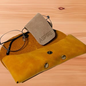 Étui à lunettes en cuir véritable fait main personnalisé, élégant, élégant, complète votre style, cadeau inoubliable