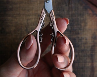 Floral Teardrop Embroidery Scissors • Vintage Style Quilting Scissors in Antique Silver or Copper Finish • Unique Cross Stitch Gift