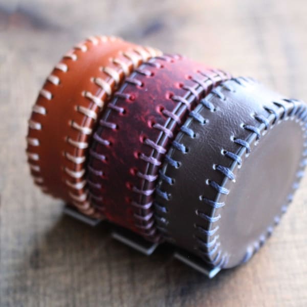 Cinta métrica de cuero cosida a mano para coser, tejer y hacer manualidades • Regalo rústico minimalista para mamá • Suministros y herramientas de costura