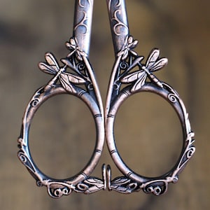 Dragonfly Embroidery Scissors • Unique Garden Theme Quilting Scissors in Vintage Copper or Silver Finish • Quilting Gift or Embroidery Gift
