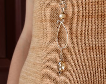 Collier marqueur de point en forme de goutte de laine et fil métallique • Élégant collier à tricoter en fil de cuivre plaqué argent • Cadeau tricot unique pour elle