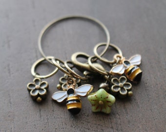 Bee and Bloom Stitch Markers • Garden Inspired Knitting Accessory • Handmade Unique Springtime Floral Knitting Gift For Mom And Grandma