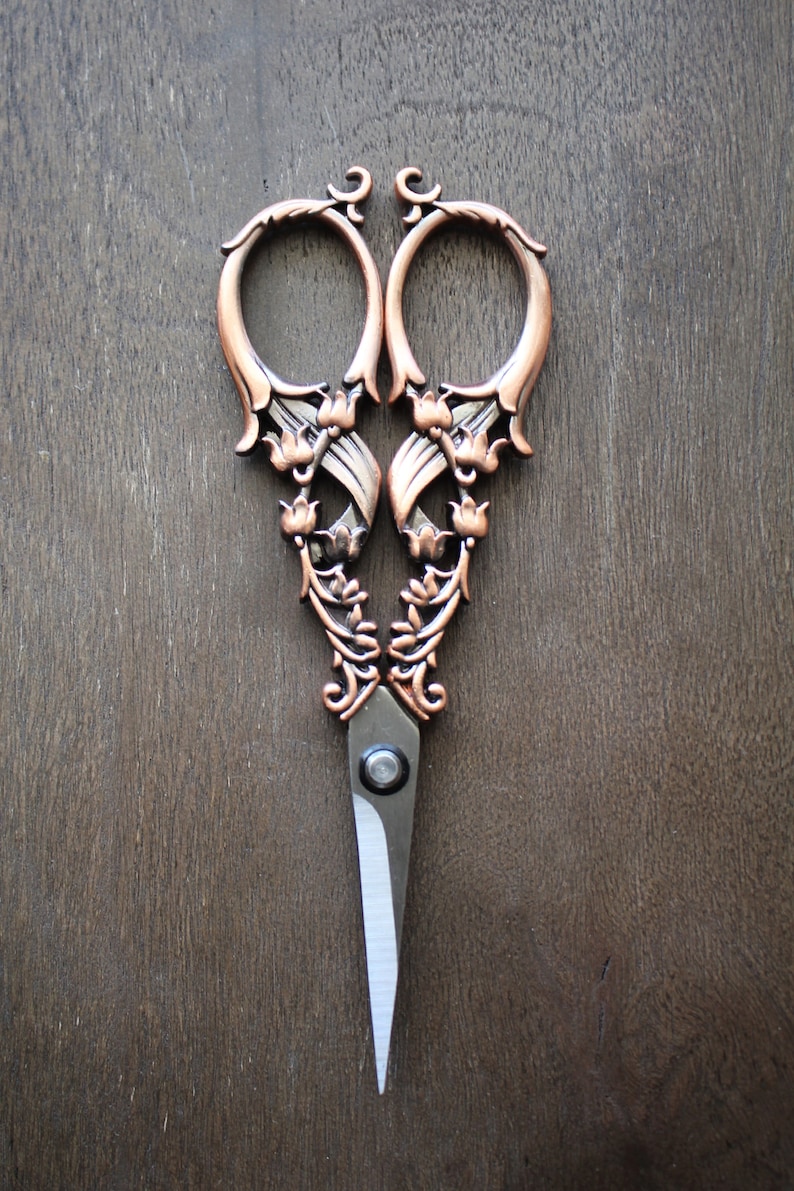 Tulip Garden Embroidery Scissors Antique Gold or Copper Vintage Style Quilting Scissors Beautiful Sewing Gift or Quilting Gift image 4