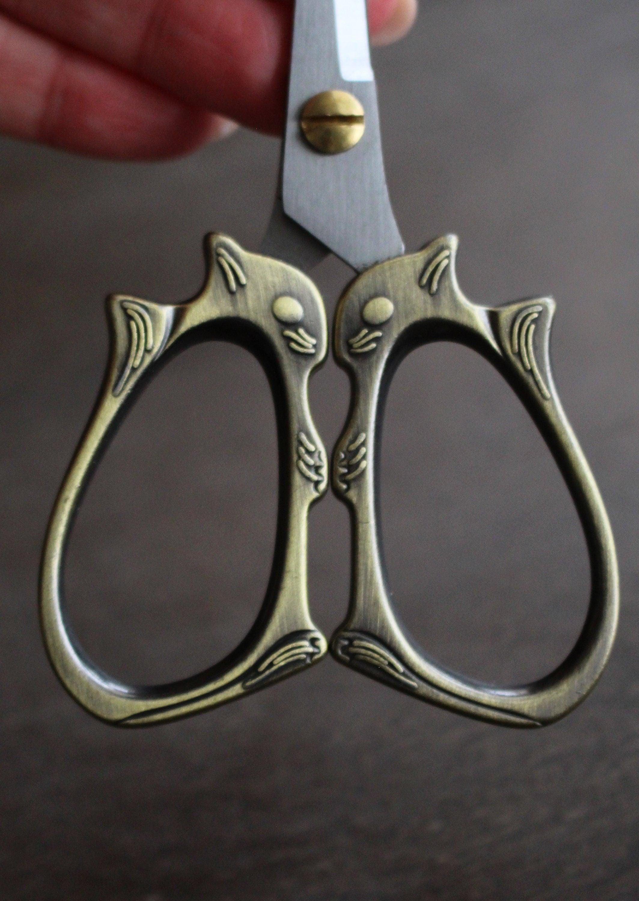 Squirrel Embroidery Scissors * Cute Forest Animal Vintage Style Quilting Scissors in Antique Finish * Unique Embroidery Gift