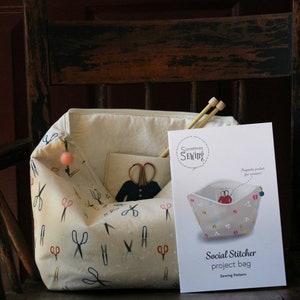 Social Stitcher Project Bag Sewing KIT •  Large Zippered Pouch Sewing Kit • Gift for Sewists • Gift for Mom or Grandma