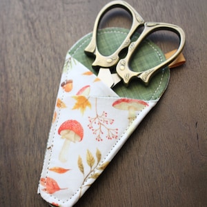 Forager Scissor Sleeve • Handsewn Case for Embroidery Scissors with Magnet and Pocket • Handmade Autumn Inspired Quilting Gift