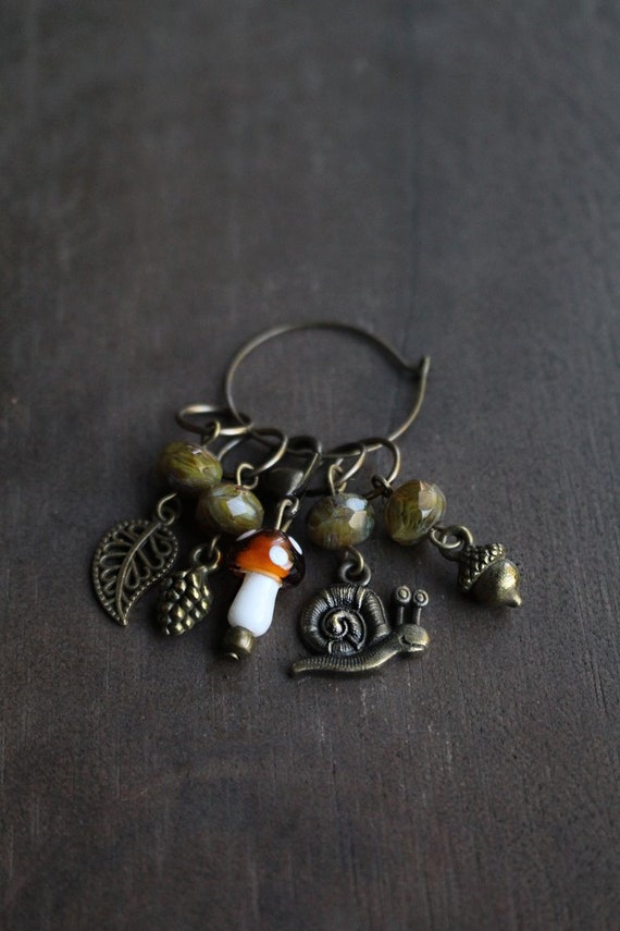 Forest Floor Stitch Marker Set for Knitting • Snail, Pinecone, Toadstool, Leaf Acorn Stitch Markers • Woodland Knitting Gift Idea