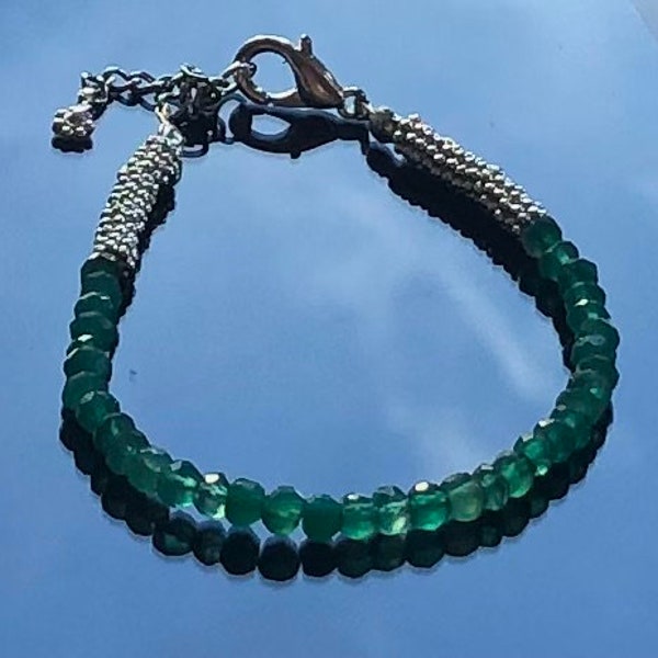 Bracelet délicat perles fines - à perles naturelles rondelles facettées Onyx vert