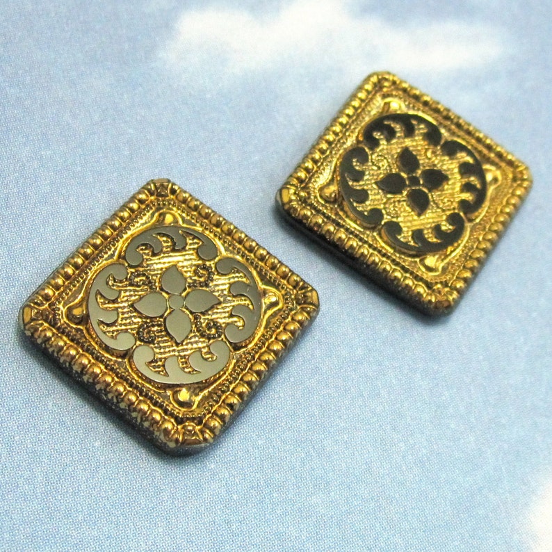 Vintage Glass Cabochon 2 pcs 22mm Bronze Square Stones S-30 GOLD