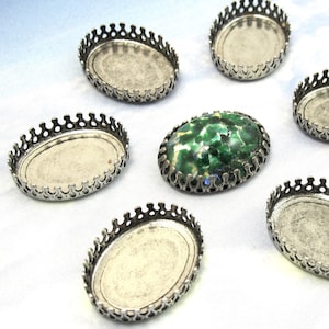 20x15mm 4 piezas Ajustes de borde de corona Cabujón de plata antigua Estampado de latón ovalado M-8