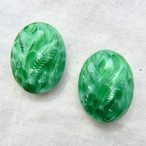 Grüne Glascabochons 4 Stück 20x15 Seltene grüne Jugendstil-Glassteine S-61
